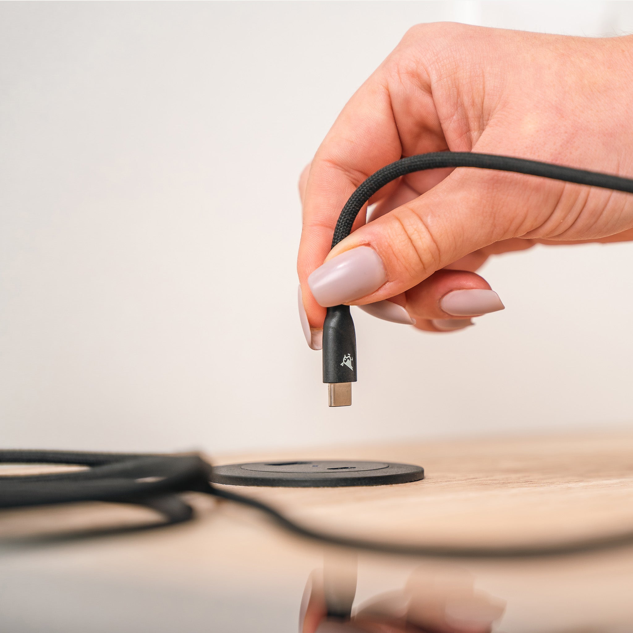 Aqiila Cablebird CB21 kabel USB C till Lightning 30W flätad 1m svart